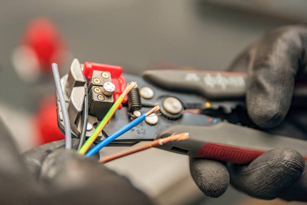 Best Electrical Installation Contractor  in Burns, TN